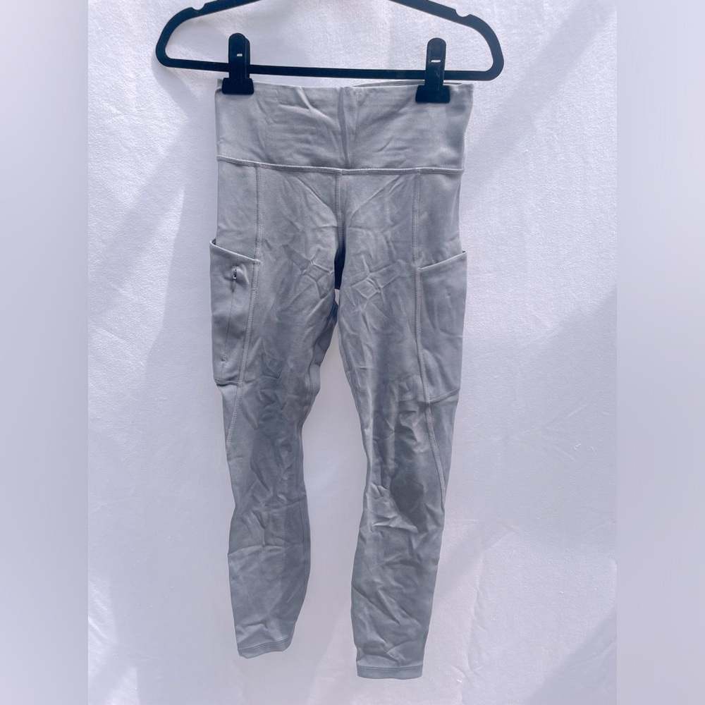 Athleta leggings with side pockets